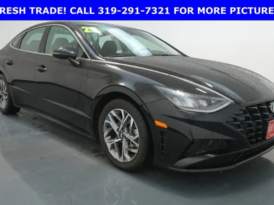 2022 Hyundai Sonata SEL photo 1