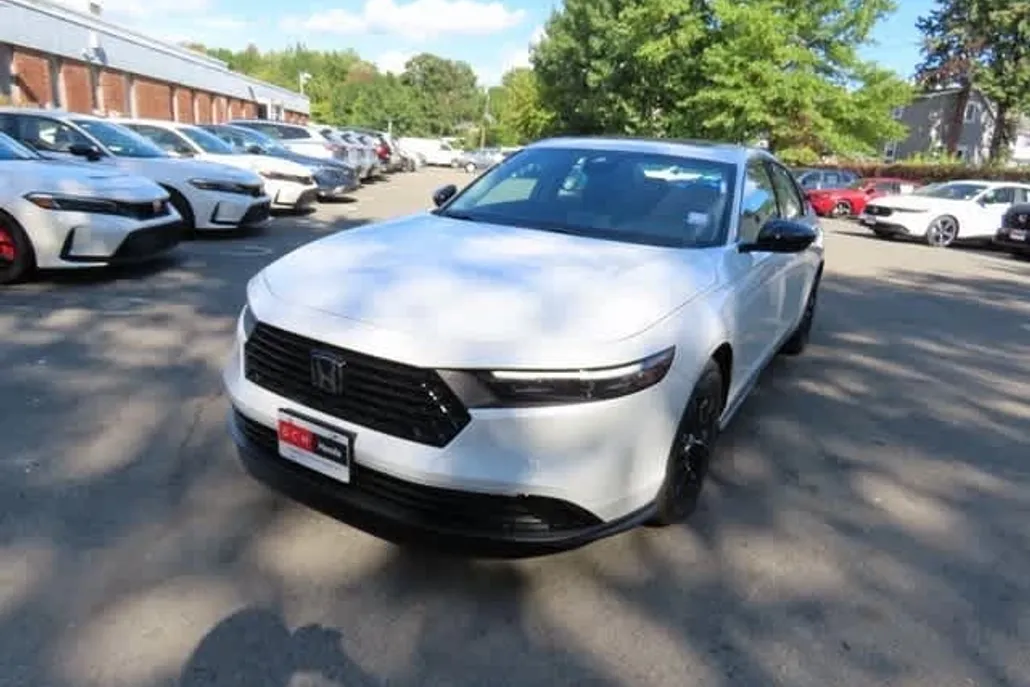 2025 Honda Accord SE photo 1