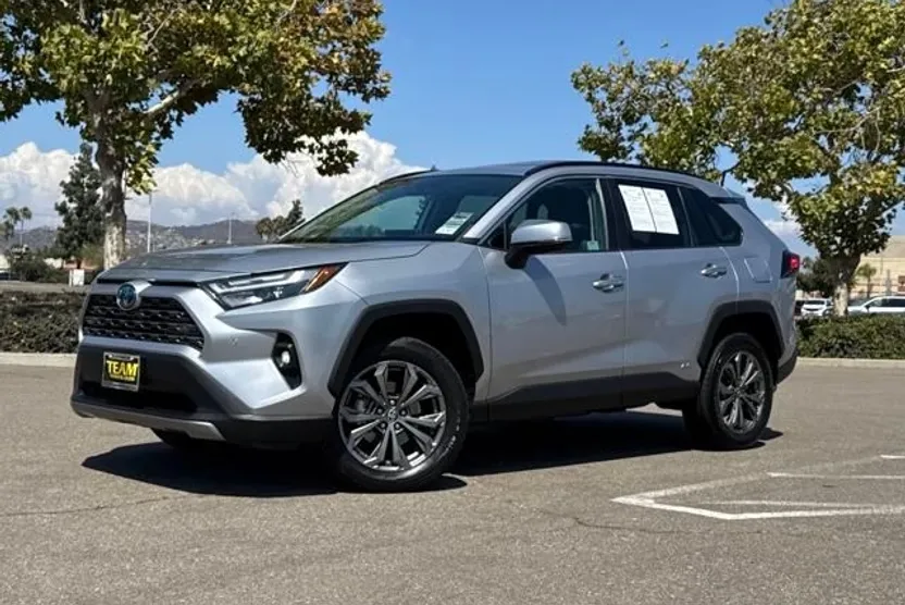 2022 Toyota RAV4 Hybrid Limited photo 1