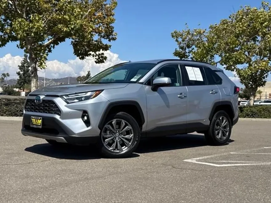 2022 Toyota RAV4 Hybrid Limited photo 1