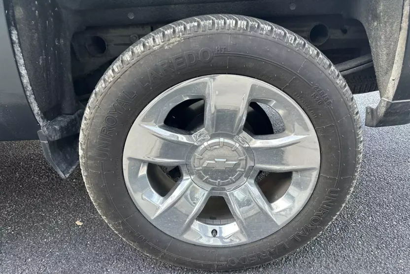 2018 Chevrolet Silverado 1500 LT photo 1