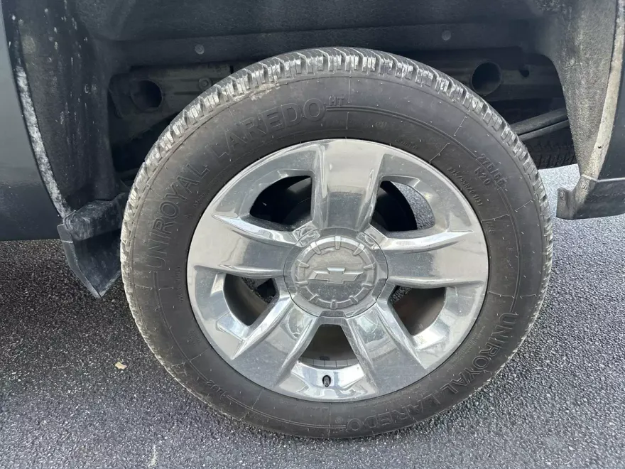 2018 Chevrolet Silverado 1500 LT photo 1