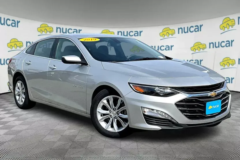 2019 Chevrolet Malibu 1LT photo 1