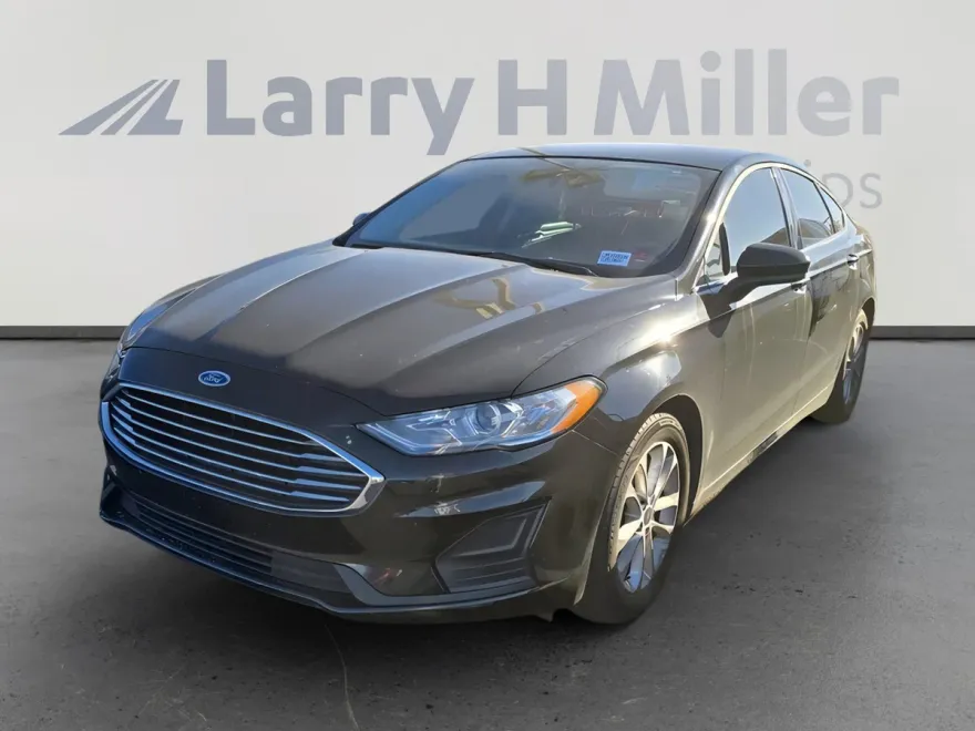 2020 Ford Fusion SE photo 1