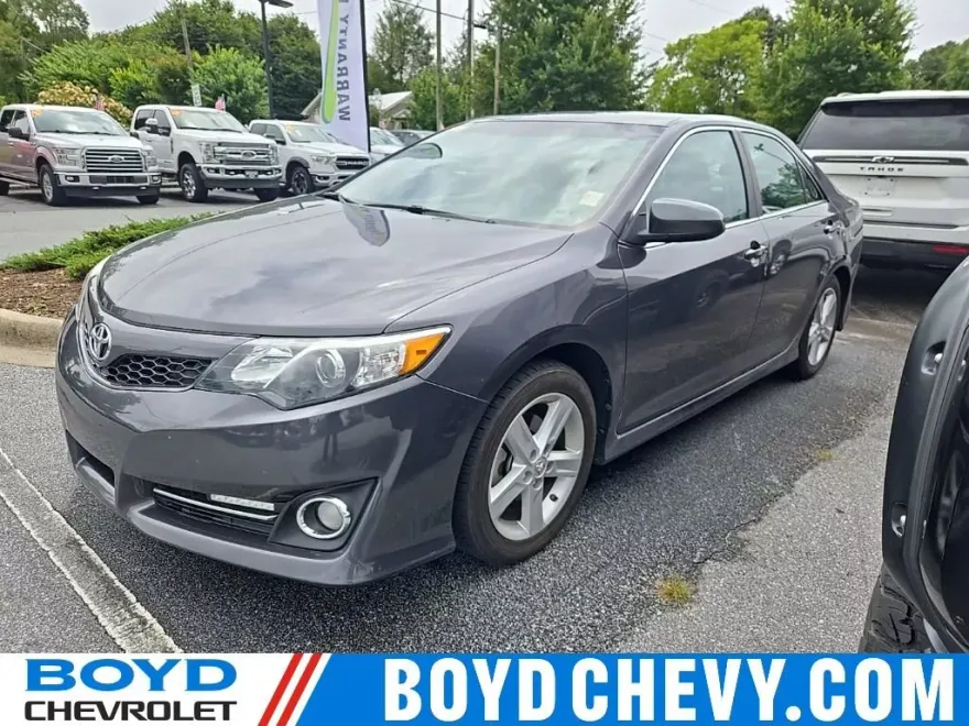 2014 Toyota Camry L photo 1