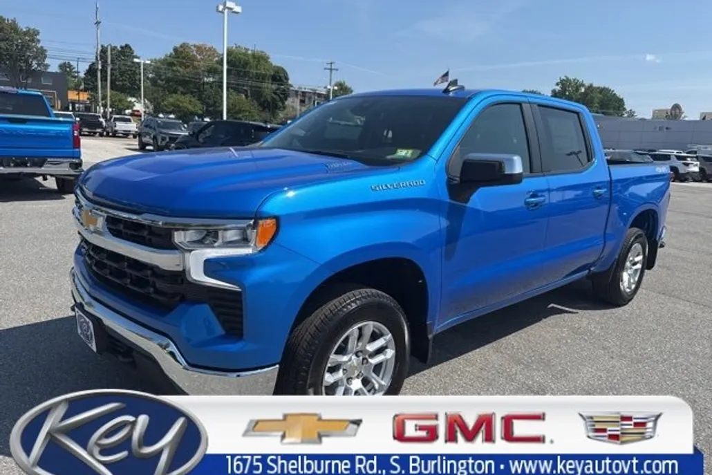 2026 Chevrolet Silverado 1500 LT photo 1