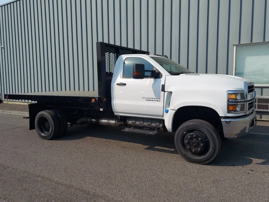 2023 Chevrolet Silverado 4500HD LT photo 1