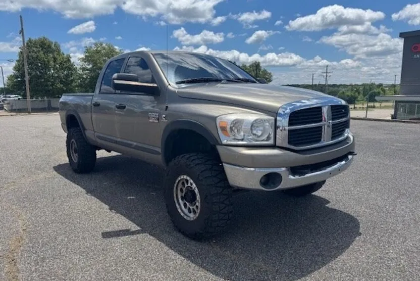 2007 Dodge Ram SLT photo 1
