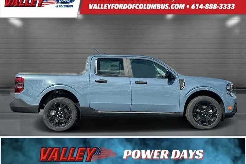 2025 Ford Maverick XLT photo 1