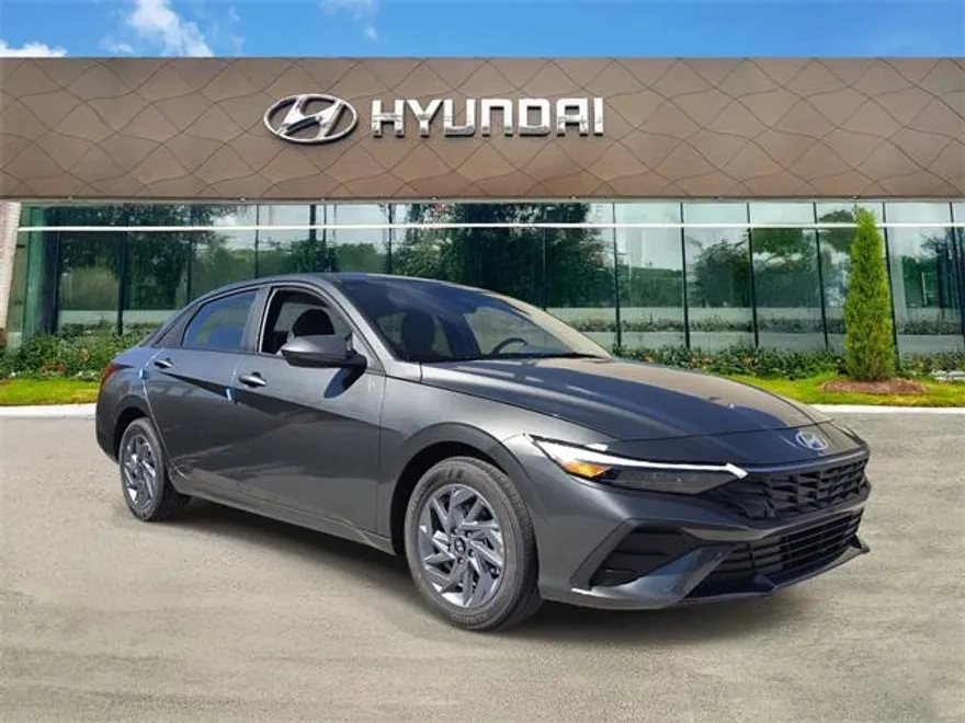 2025 Hyundai Elantra Hybrid Blue photo 1
