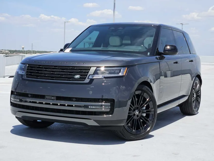 2025 Land Rover Range Rover SE photo 1