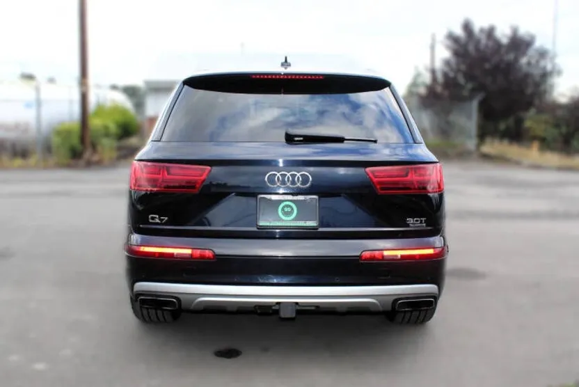 2017 Audi Q7 3.0T Prestige photo 1