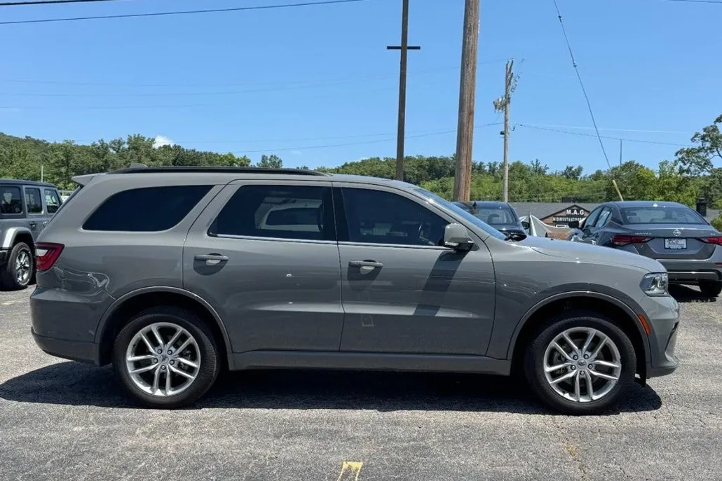 2022 Dodge Durango GT Plus photo 1