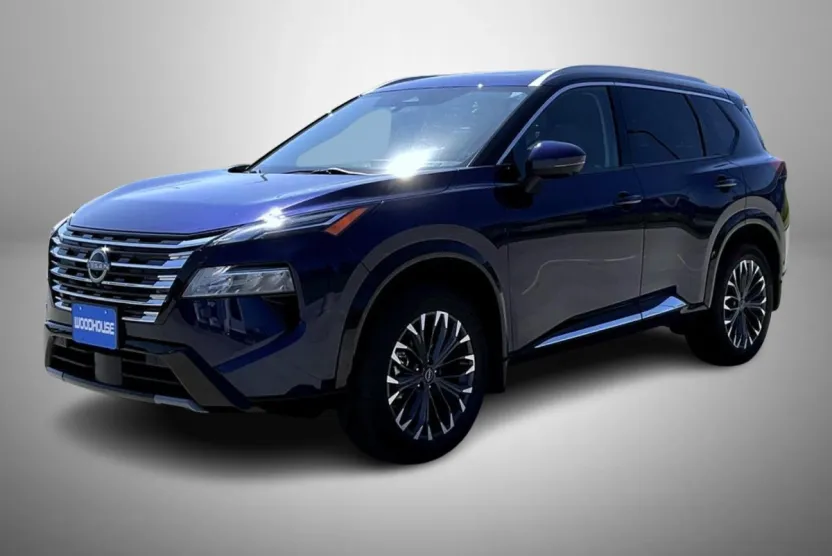2024 Nissan Rogue Platinum photo 1