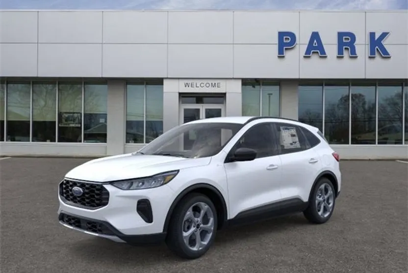 2025 Ford Escape ST-Line photo 1