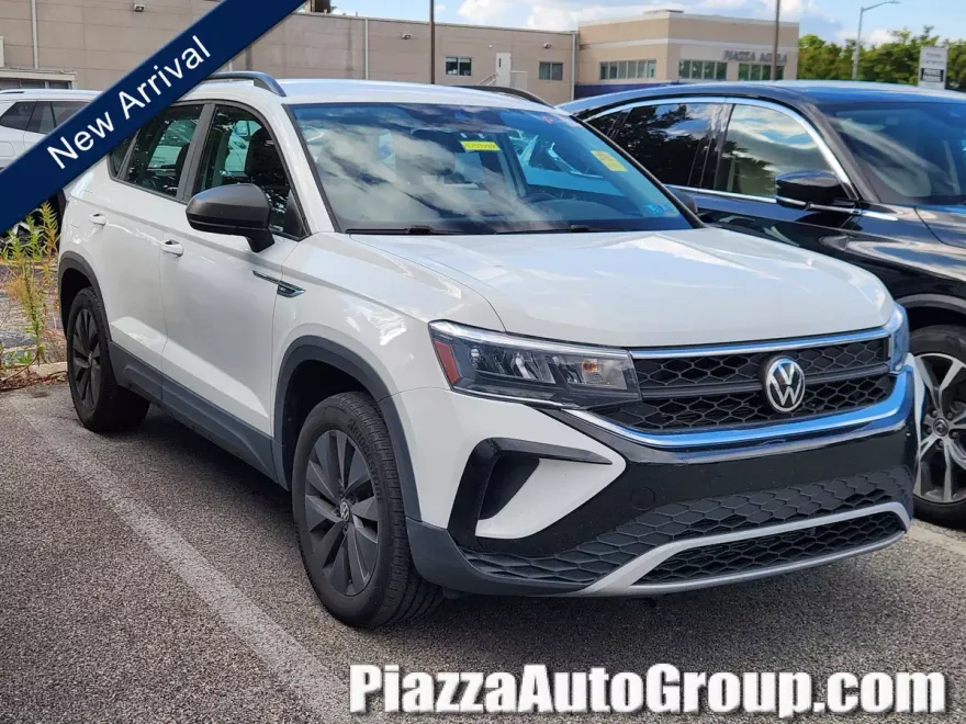 2022 Volkswagen Taos S photo 1
