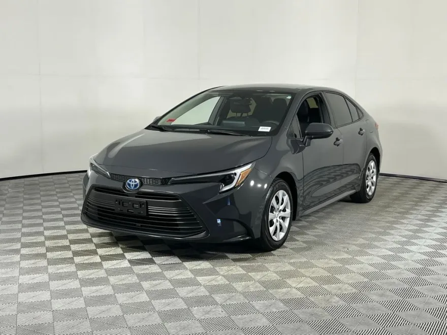 2025 Toyota Corolla Hybrid LE photo 1