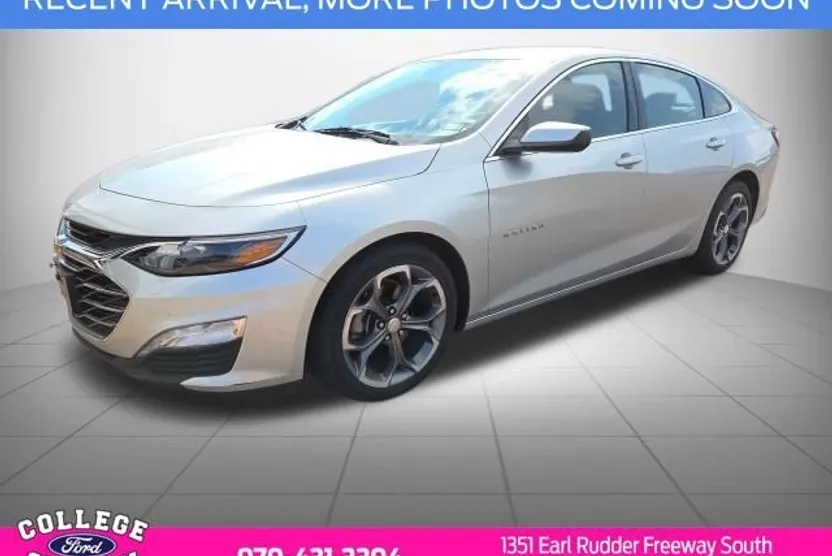 2021 Chevrolet Malibu 1LT photo 1