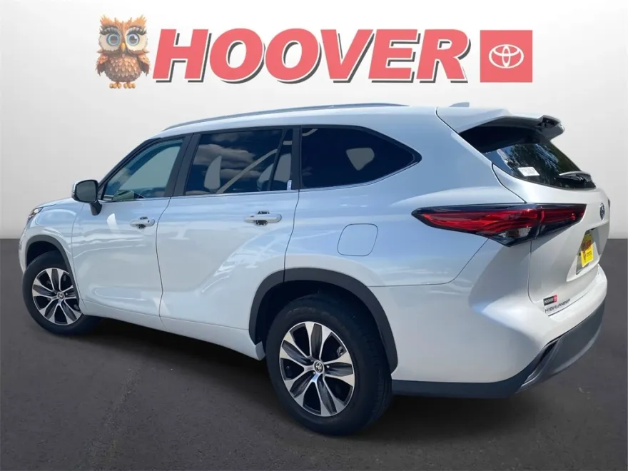 2023 Toyota Highlander Hybrid XLE photo 1