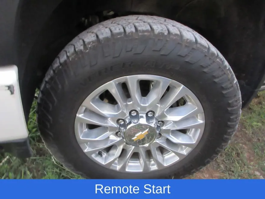 2022 Chevrolet Silverado 3500HD High Country photo 1