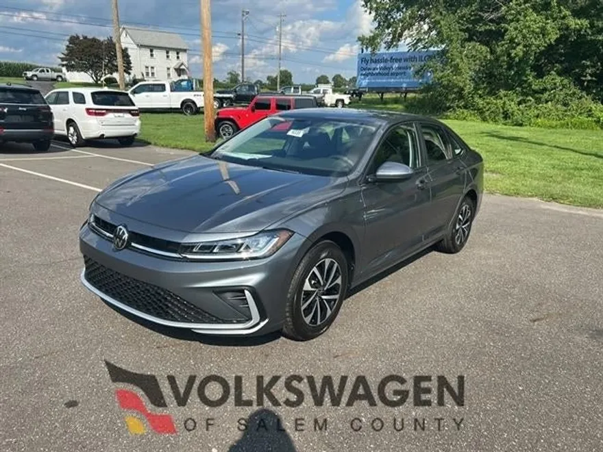 2025 Volkswagen Jetta 1.5T S photo 1