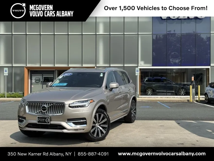 2023 Volvo XC90 Plus photo 1