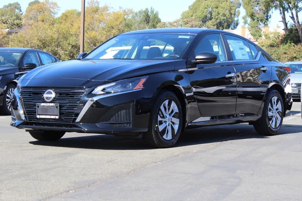 2025 Nissan Altima 2.5 S photo 1
