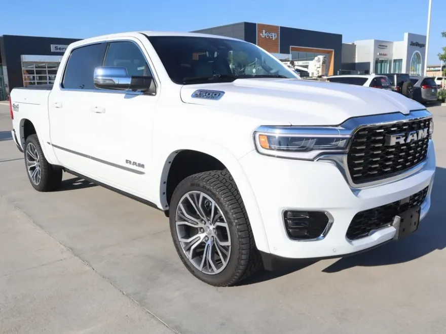 2025 Ram 1500 photo 1