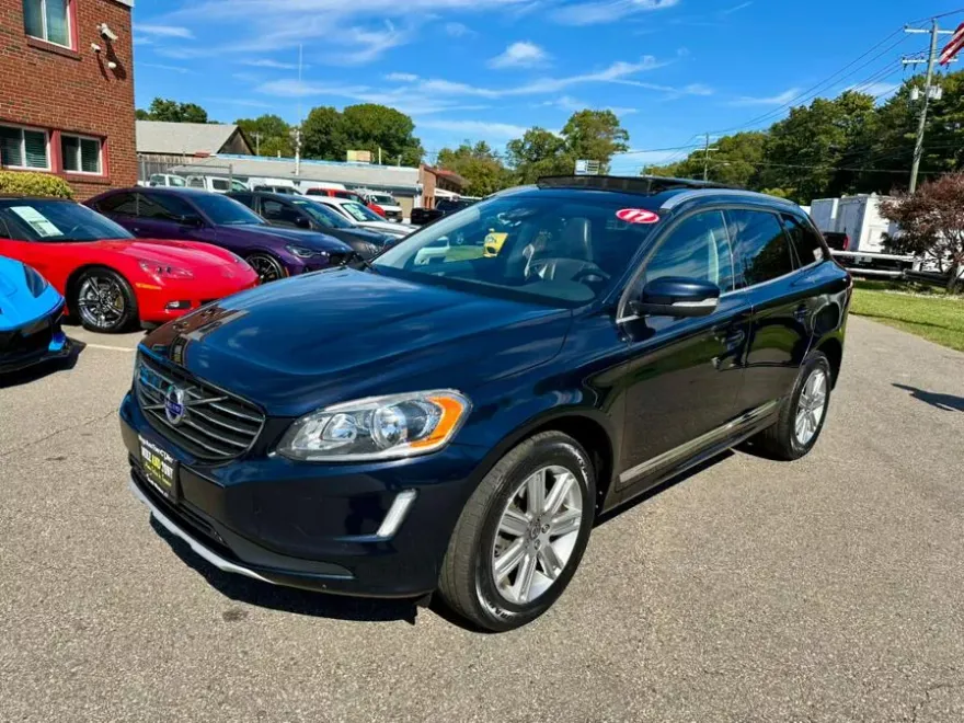 2017 Volvo XC60 T5 Inscription photo 1