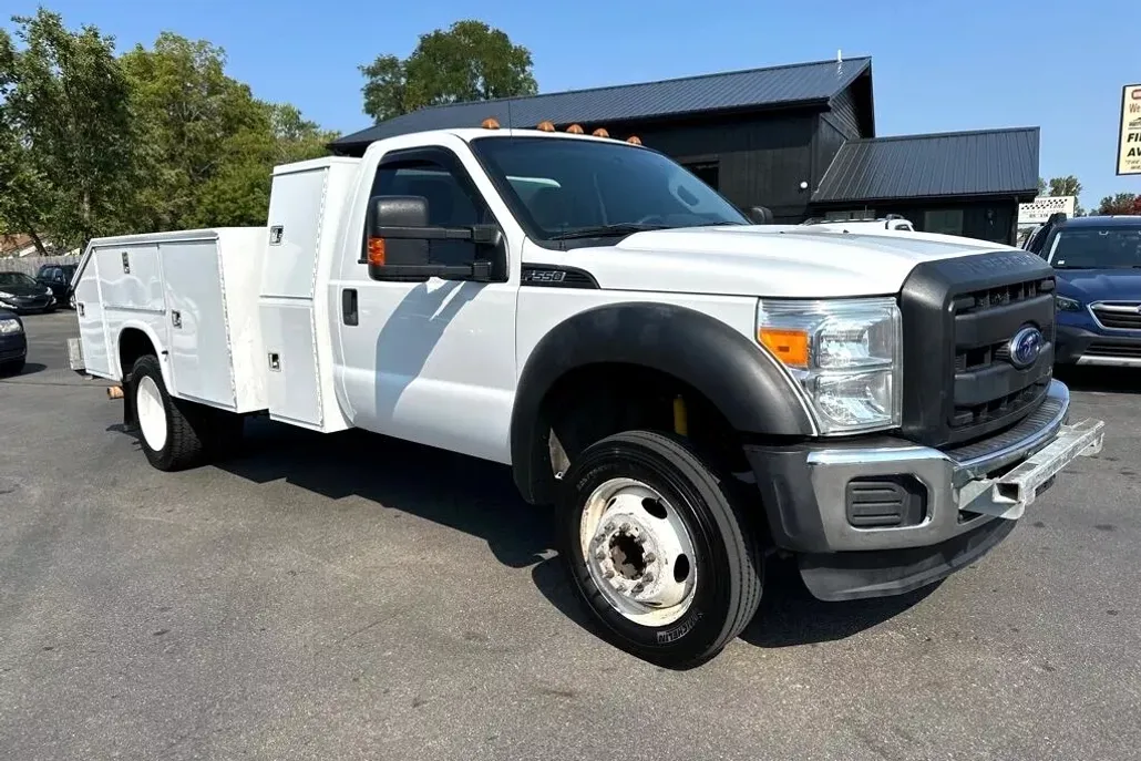 2016 Ford F-550 XL photo 1