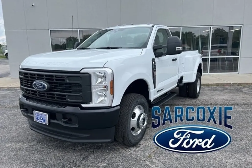 2025 Ford F-350 photo 1