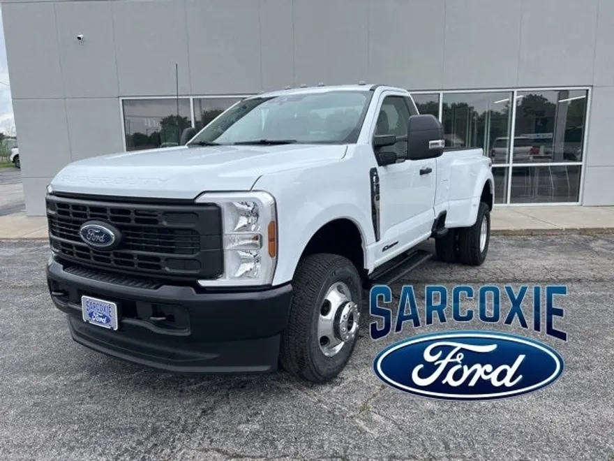 2025 Ford F-350 photo 1