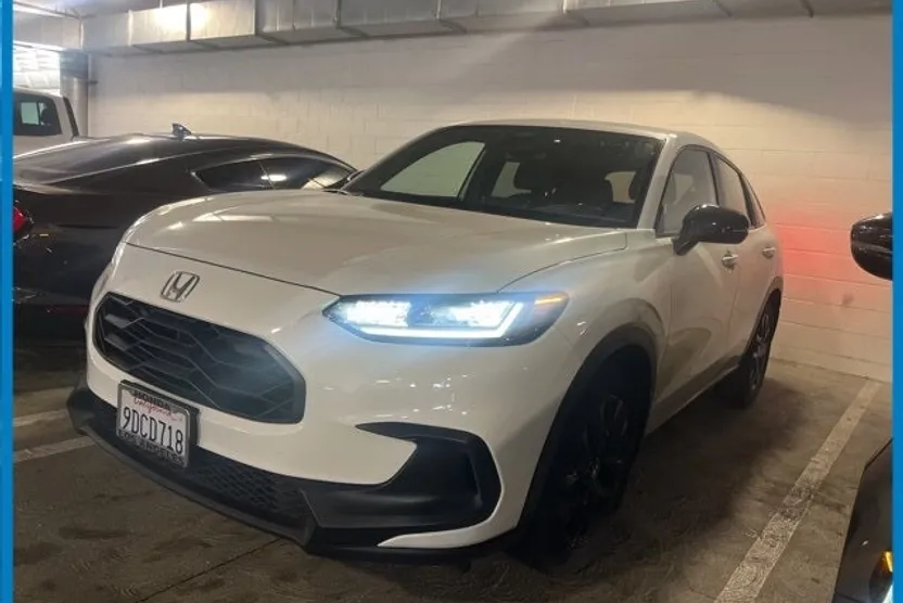 2023 Honda HR-V Sport photo 1