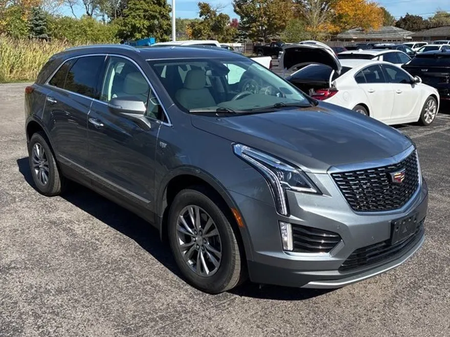 2022 Cadillac XT5 Premium Luxury photo 1