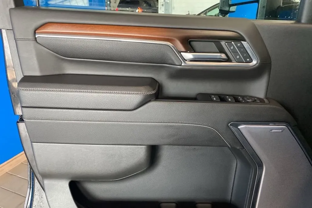 2024 Gmc Sierra 2500 HD Denali photo 1