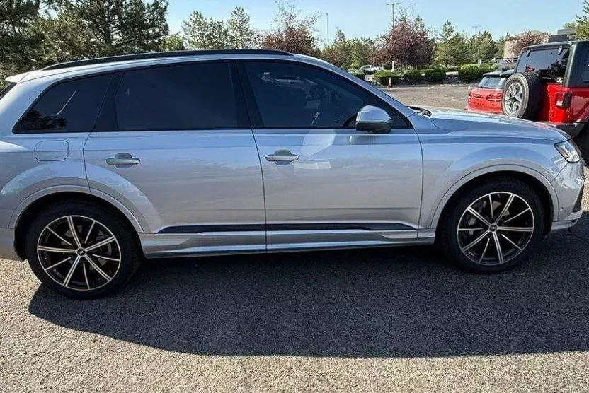 2022 Audi Q7 55 Premium photo 1