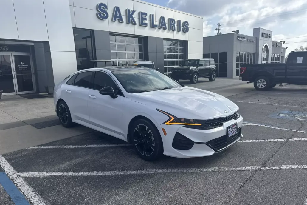 2021 Kia K5 GT-Line photo 1