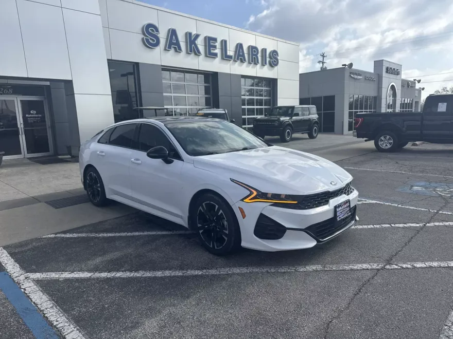 2021 Kia K5 GT-Line photo 1