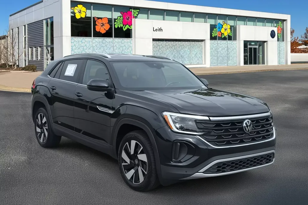 2024 Volkswagen Atlas Cross Sport SE Technology photo 1
