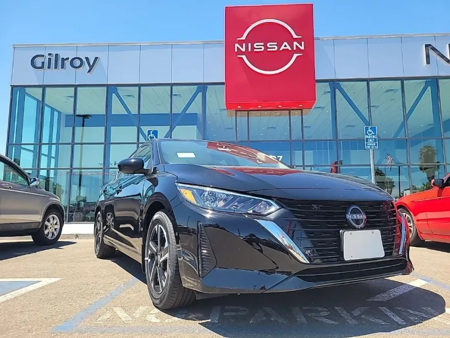 2025 Nissan Sentra SV photo 1