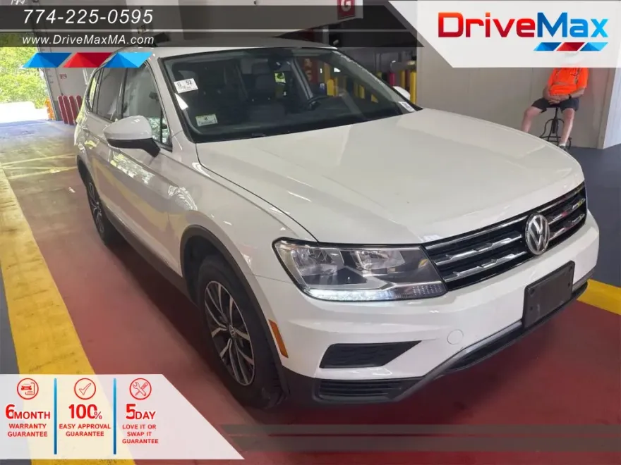 2020 Volkswagen Tiguan SE Sport photo 1