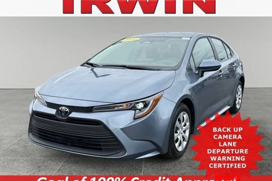 2024 Toyota Corolla LE photo 1