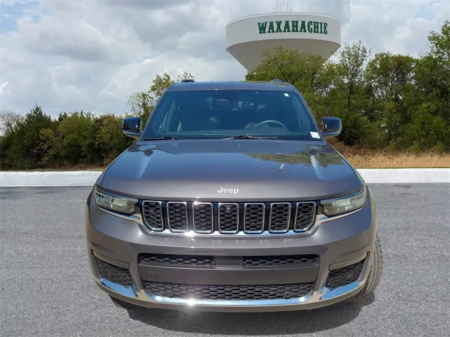 2024 Jeep Grand Cherokee Limited photo 1