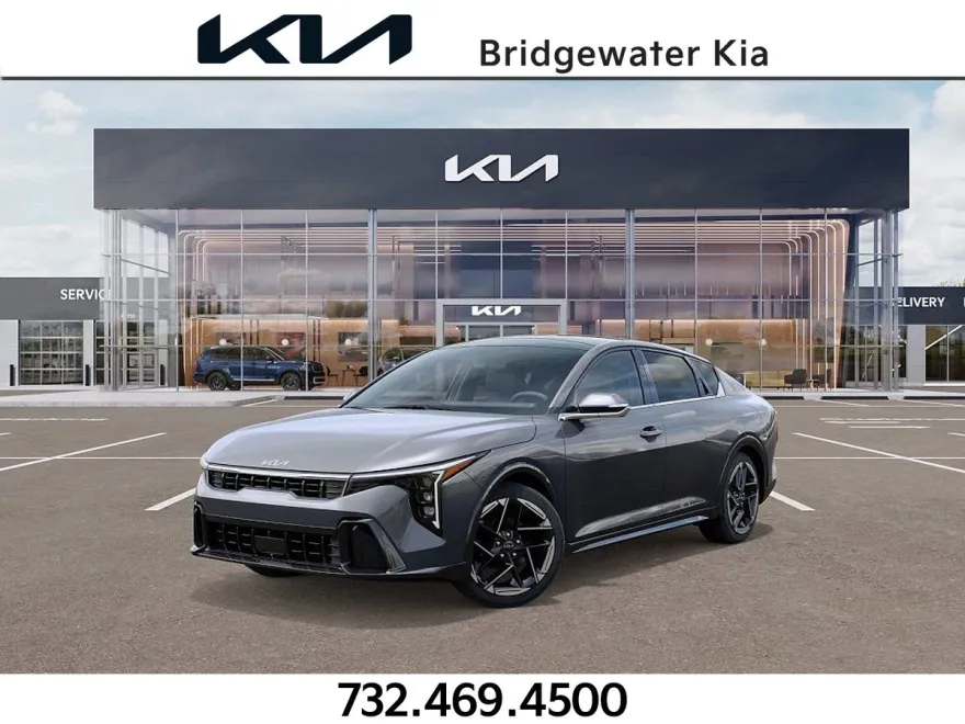 2025 Kia K4 GT-Line photo 1