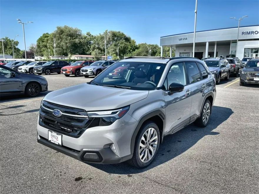 2025 Subaru Forester Touring photo 1