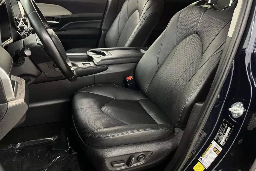 2024 Toyota Grand Highlander Limited photo 1