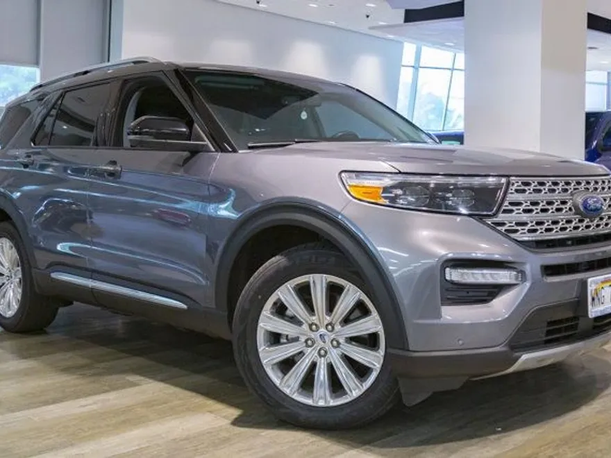 2021 Ford Explorer Hybrid Limited photo 1