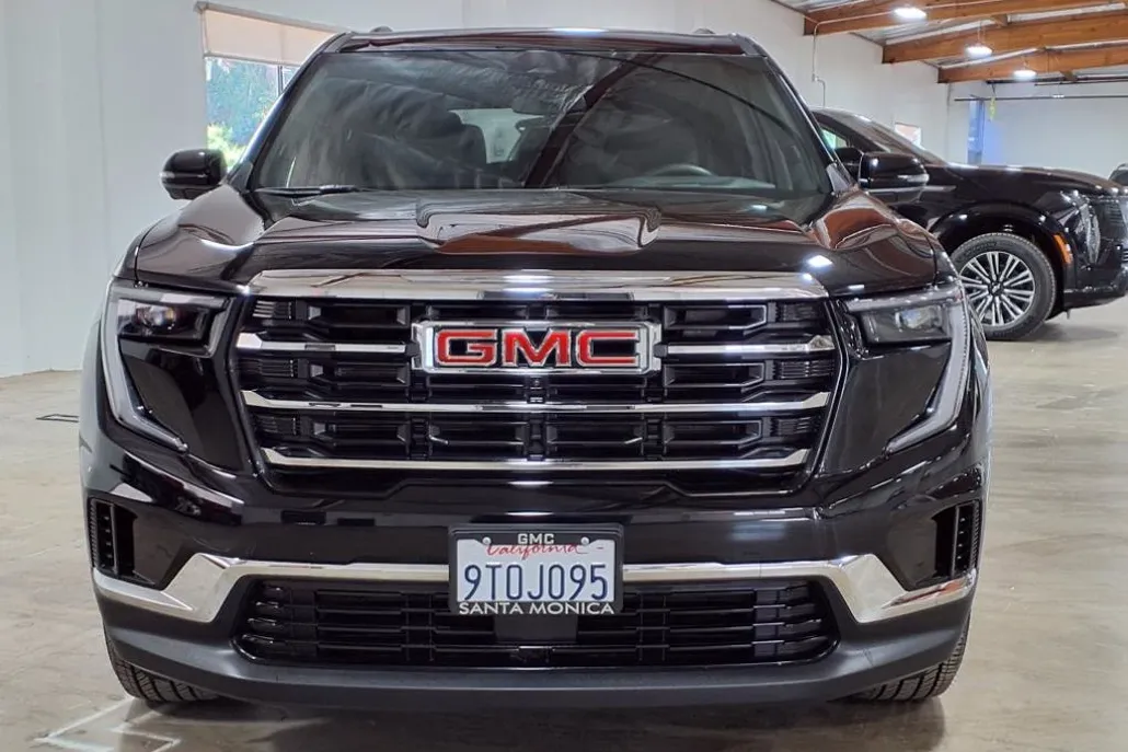 2025 Gmc Acadia Elevation photo 1