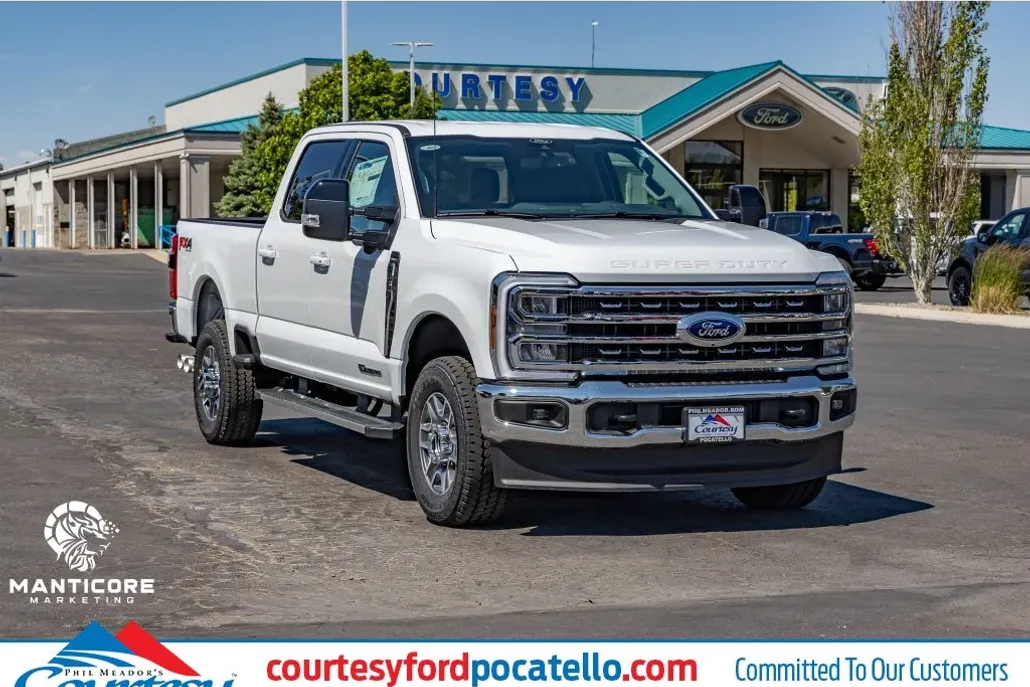 2025 Ford F-350 Lariat photo 1
