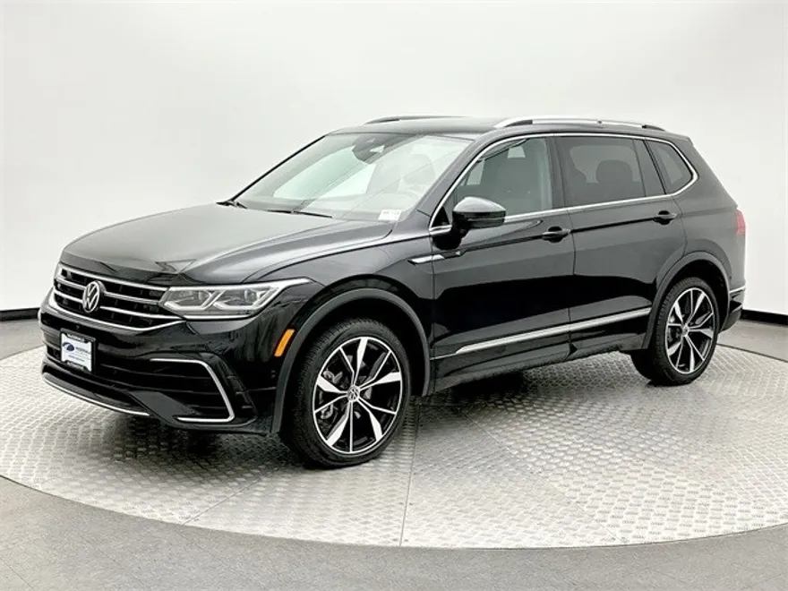 2022 Volkswagen Tiguan SEL Premium R-Line photo 1